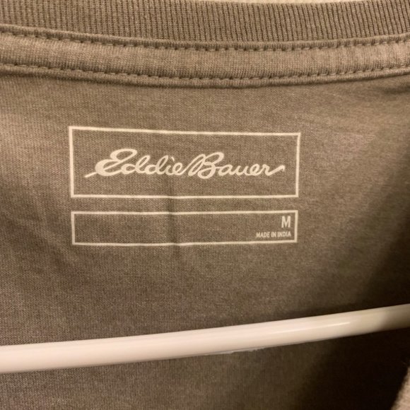 Eddie Bauer Grey T Shirt Mens Size Medium - Picture 3 of 4